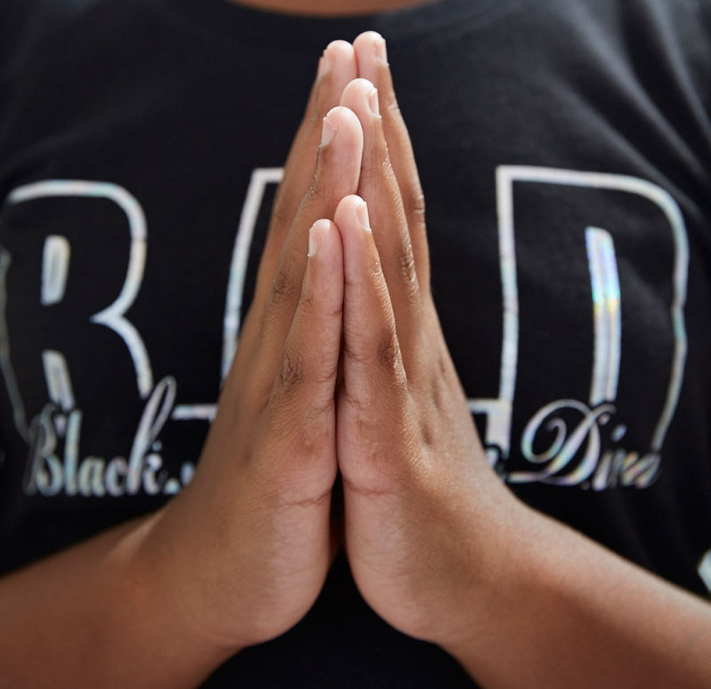 yoga4kids-embed-pray